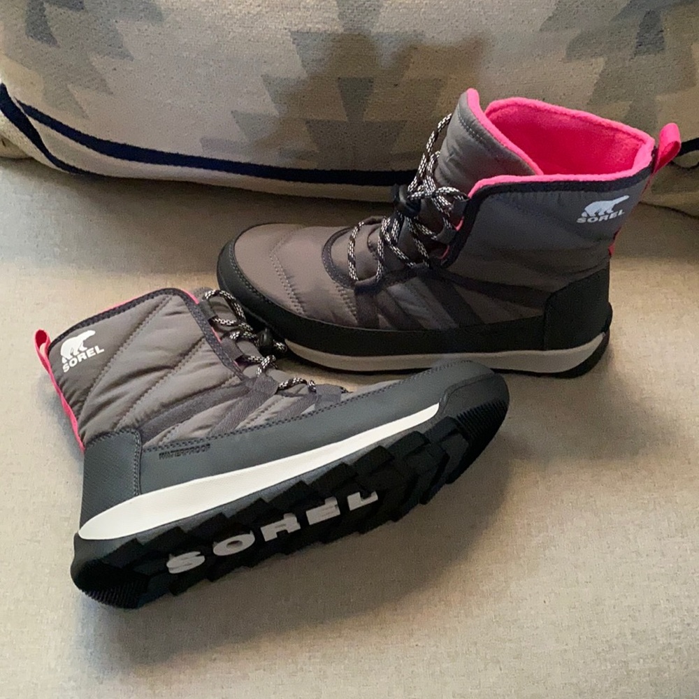 Sorel whitney II winter sport boots gray/pink NEW